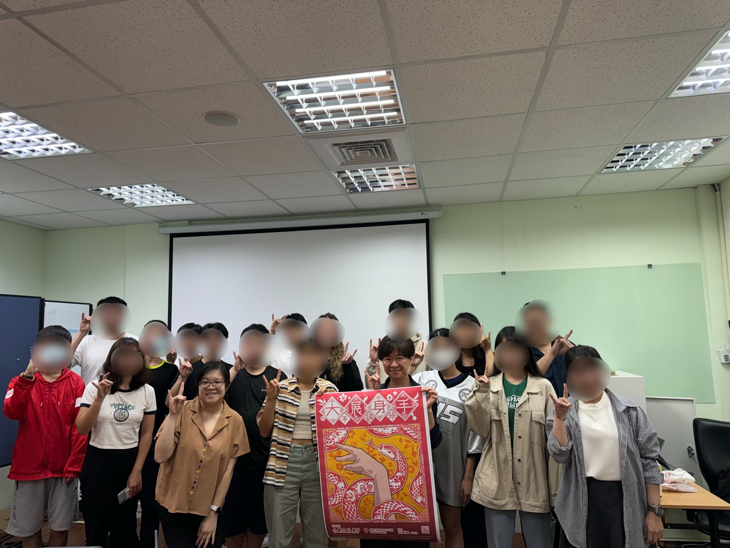 圖為手語班大合照